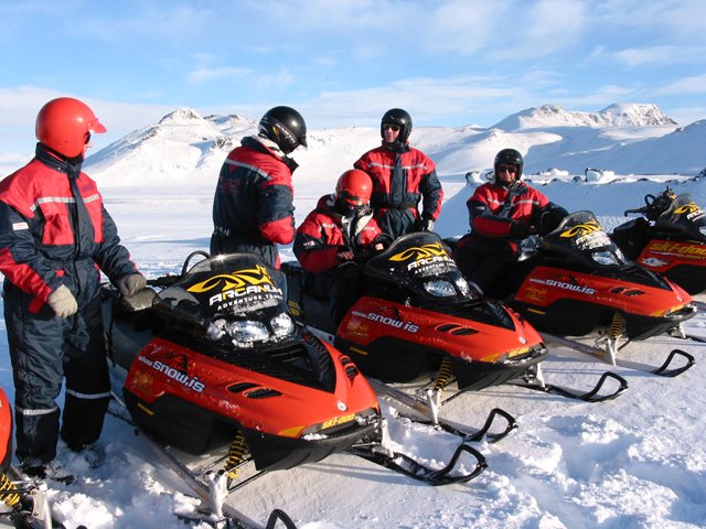 snowmobiling14
