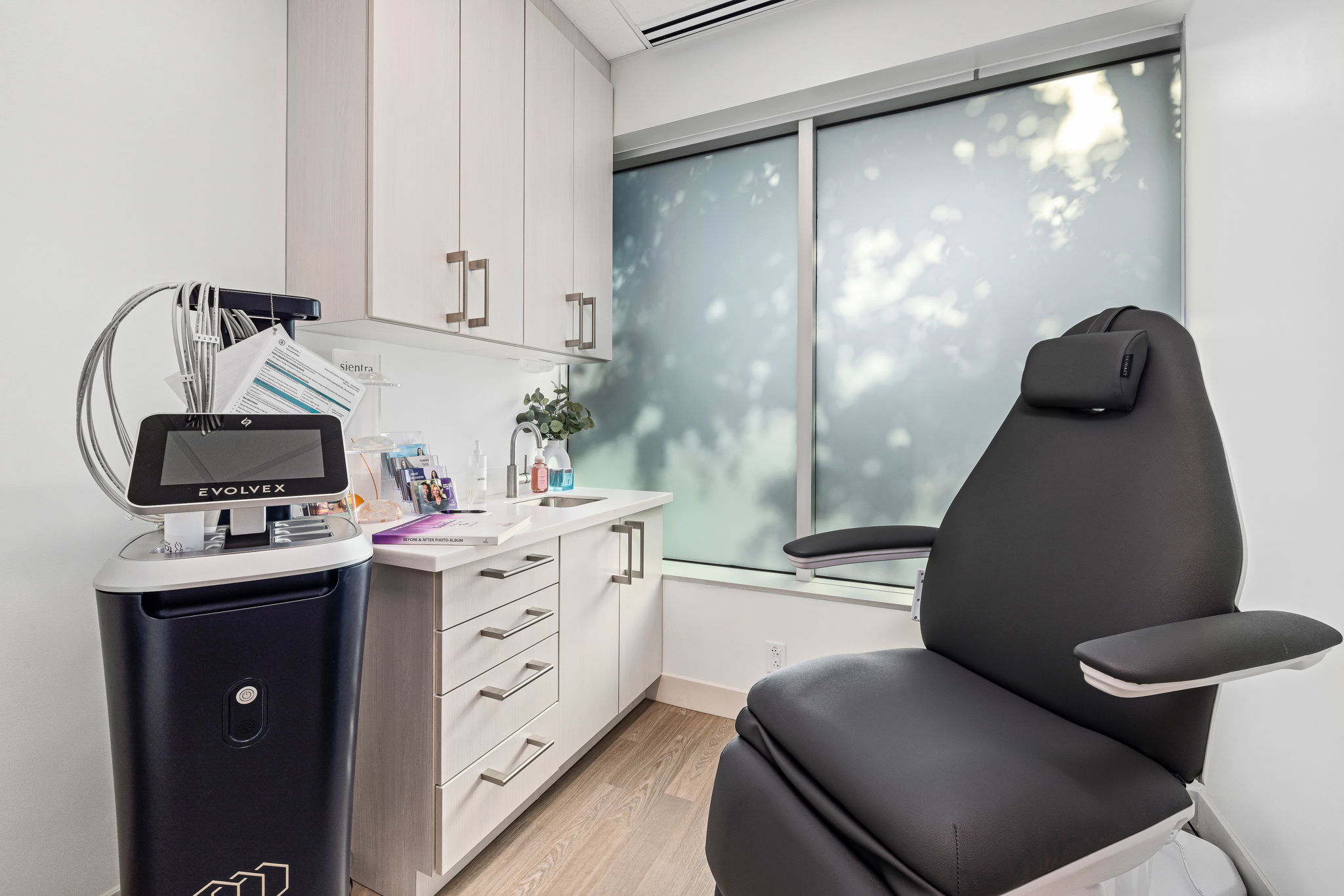 32 web or mls 7K5A7733