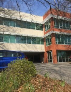 NWOffice01 400x516 1 1 233x300