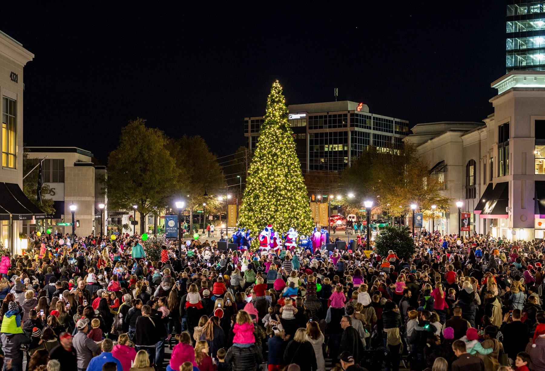 News 51 North Hills Tree Lighting