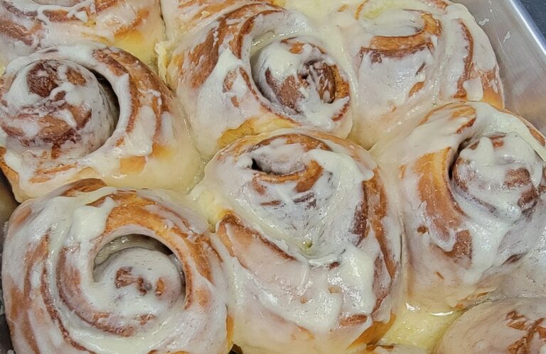 morning rolls cinnamon rolls e1757524541246